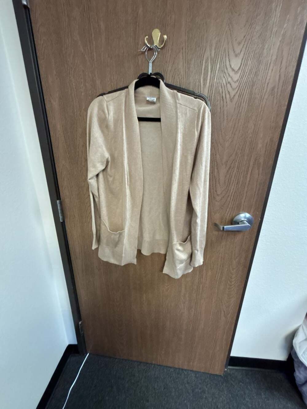 Cielo Cardigan Sweater Size XL Beige Open Front Pockets